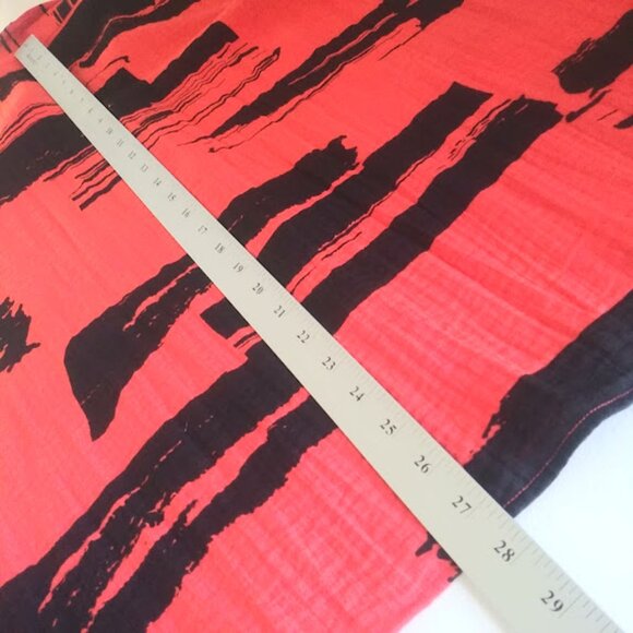 Ali Miles women's size M red and black artsy blouse - Picture 11 of 16